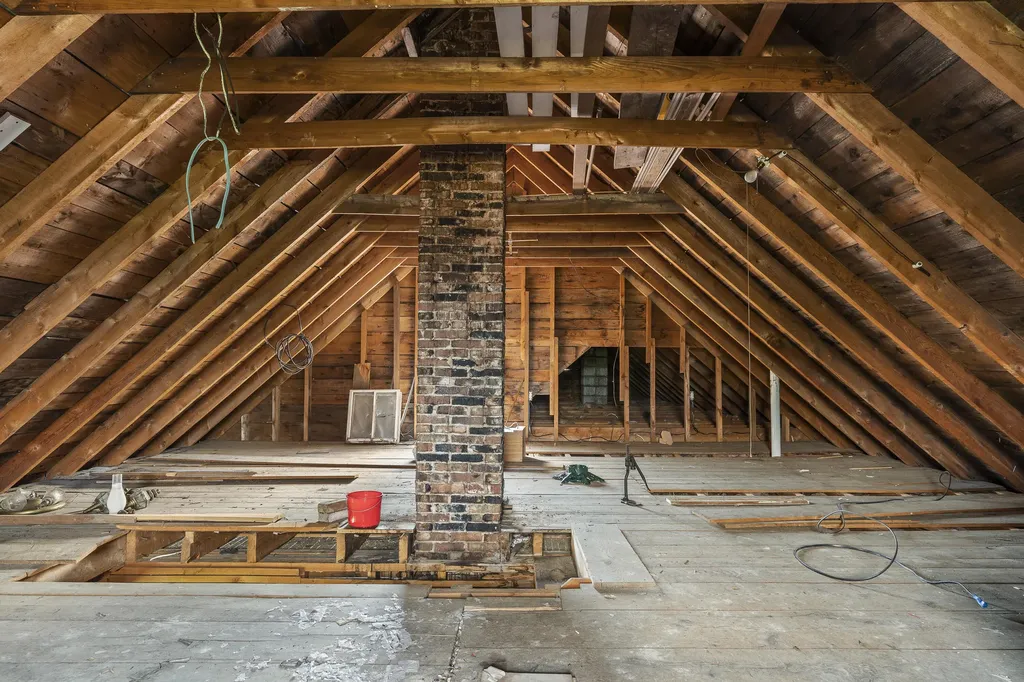 4 Taylor Loop Limington ME 04049