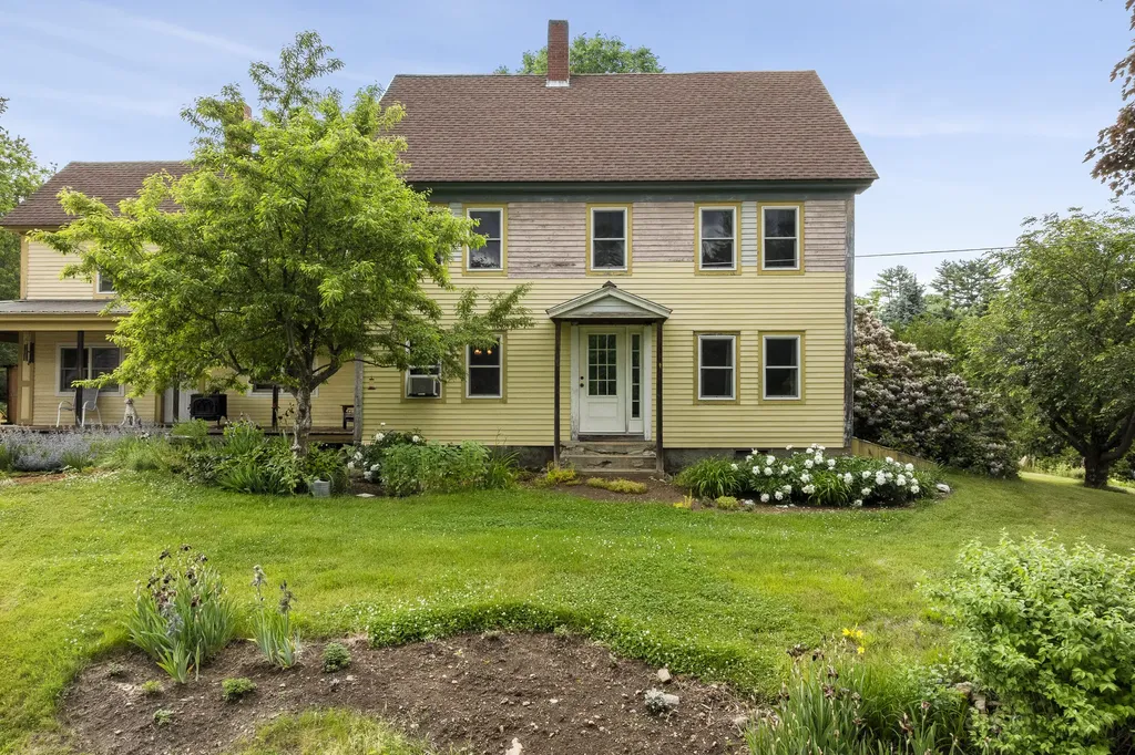 4 Taylor Loop Limington ME 04049