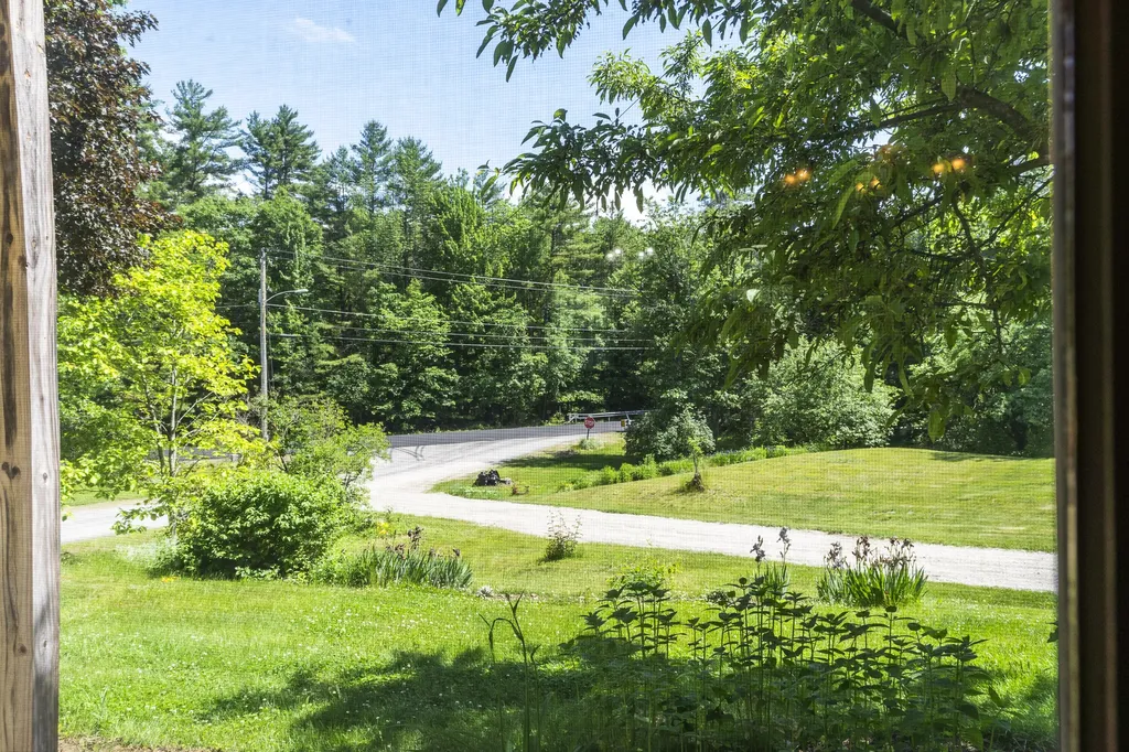 4 Taylor Loop Limington ME 04049