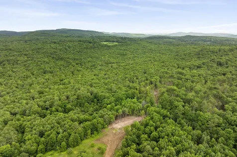4 Taylor Loop Limington ME 04049