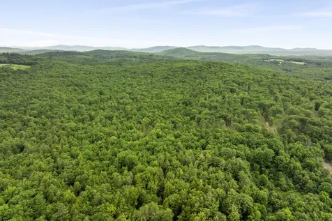 4 Taylor Loop Limington ME 04049