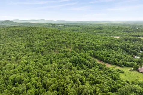 4 Taylor Loop Limington ME 04049