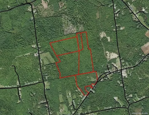 4 Taylor Loop Limington ME 04049