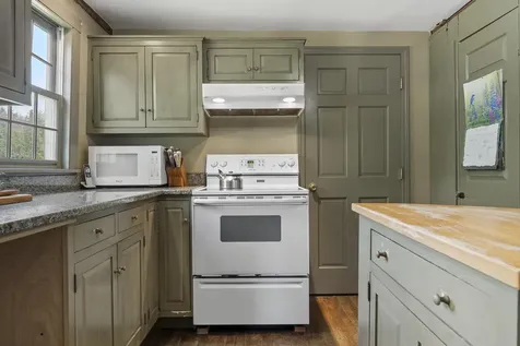 4 Taylor Loop Limington ME 04049
