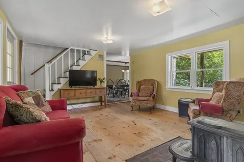 4 Taylor Loop Limington ME 04049