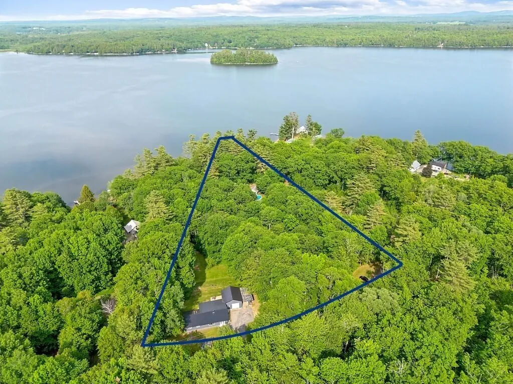 84 Sandy Point Road Vassalboro ME 04989