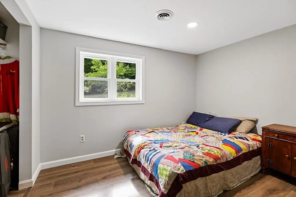 84 Sandy Point Road Vassalboro ME 04989