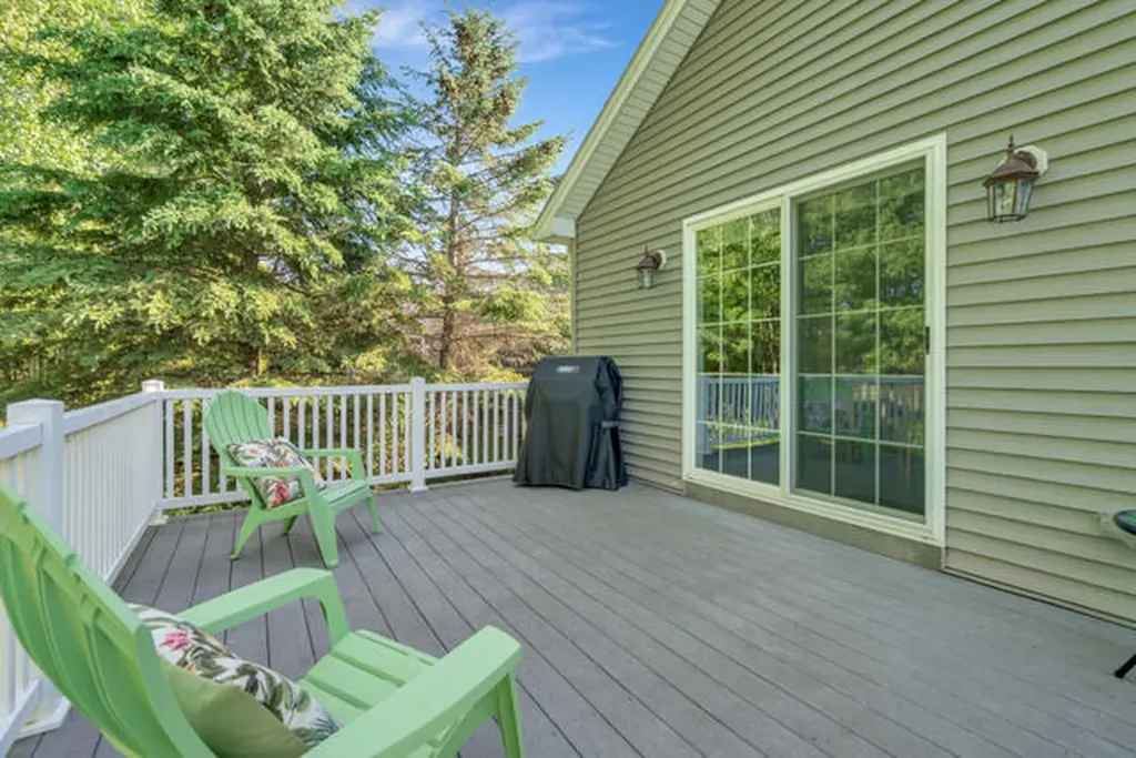 8 Village Drive Turner ME 04282