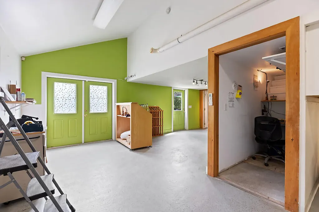 152 Fairfield Street Oakland ME 04963