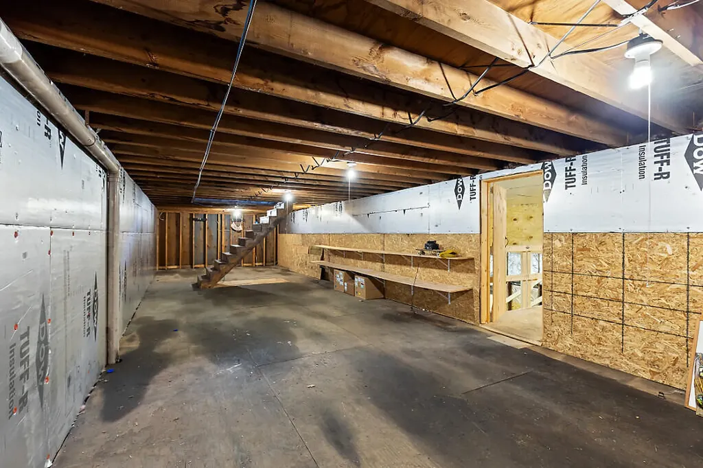 152 Fairfield Street Oakland ME 04963