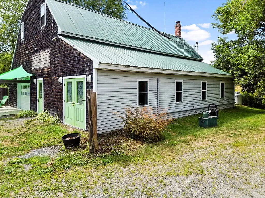 152 Fairfield Street Oakland ME 04963