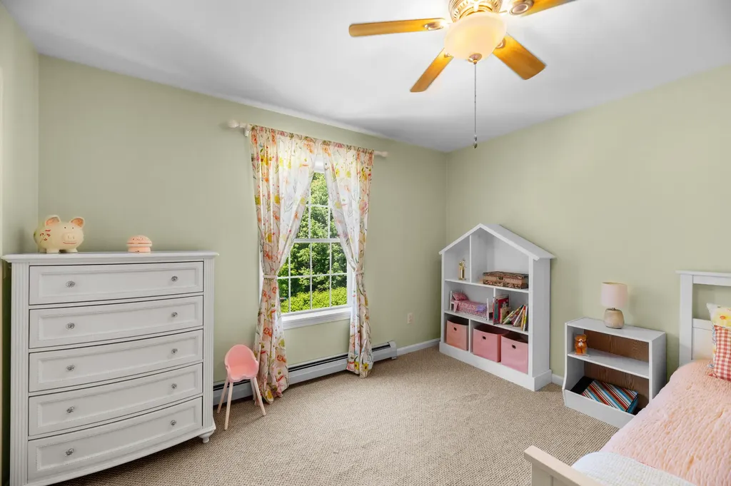 19 Hillcrest Street Hallowell ME 04347