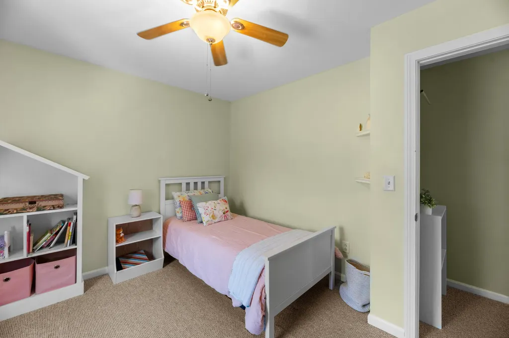 19 Hillcrest Street Hallowell ME 04347