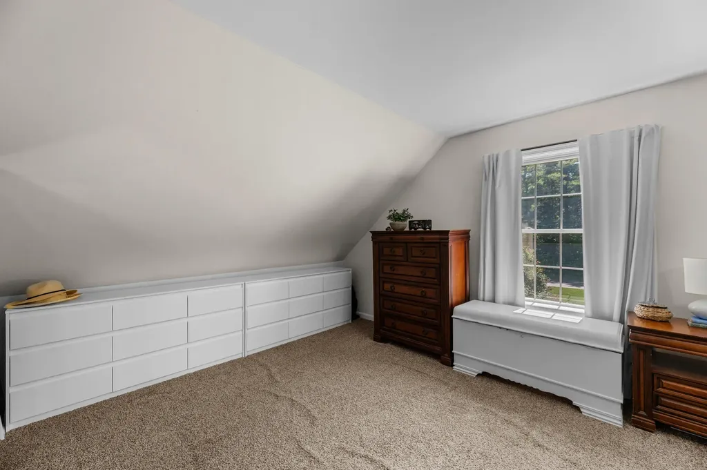 19 Hillcrest Street Hallowell ME 04347