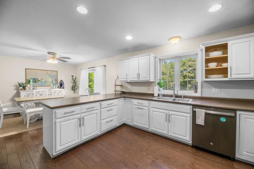 19 Hillcrest Street Hallowell ME 04347