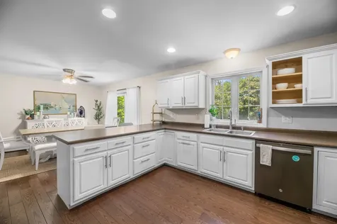 19 Hillcrest Street Hallowell ME 04347