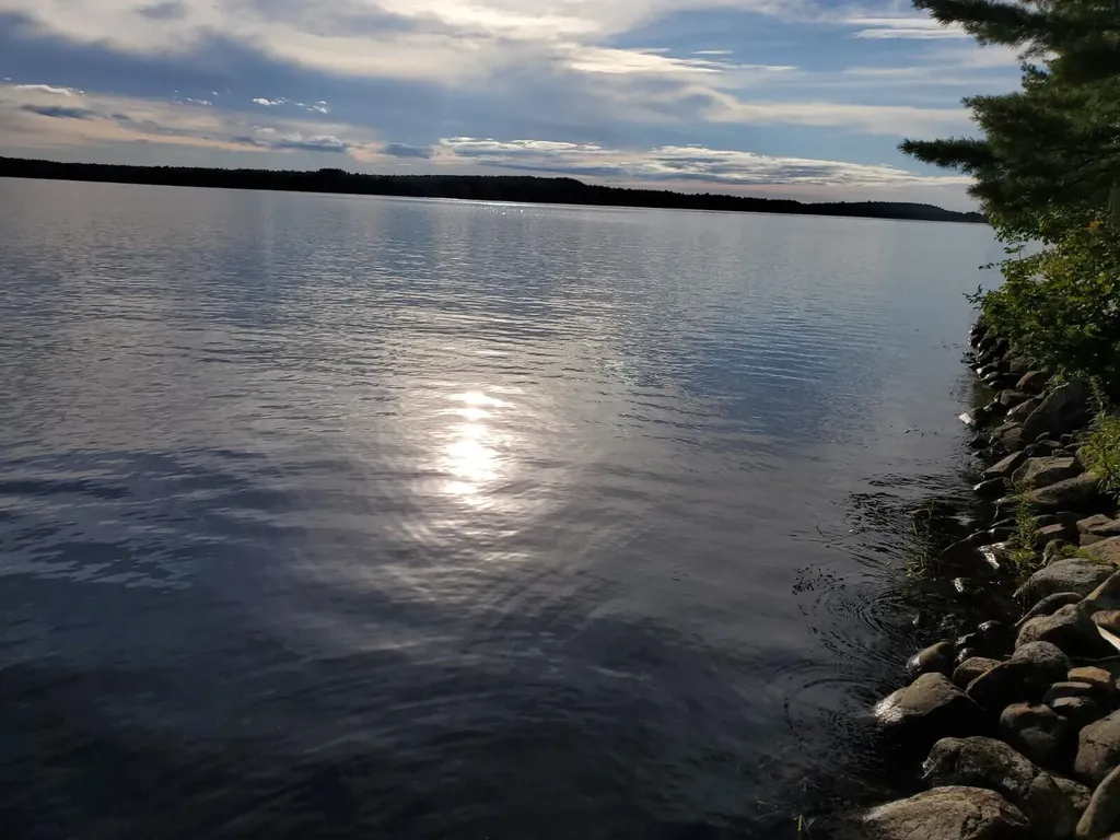 1.86 Lakeside Road T4 R3 Wels ME 04747