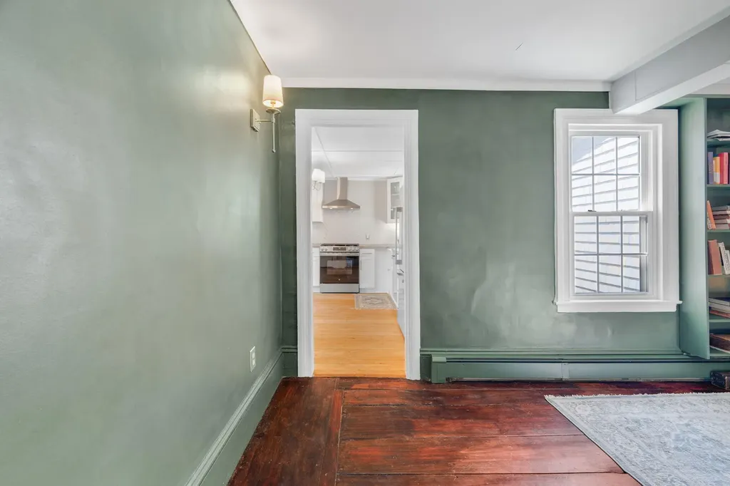 17 Green Street Thomaston ME 04861