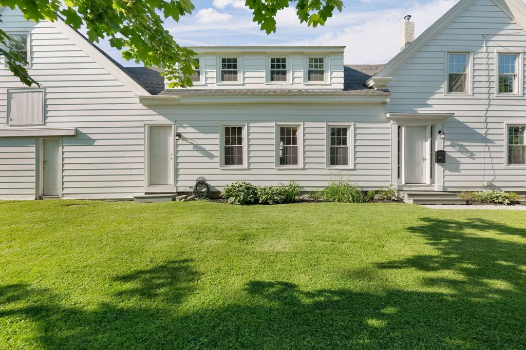 17 Green Street Thomaston ME 04861