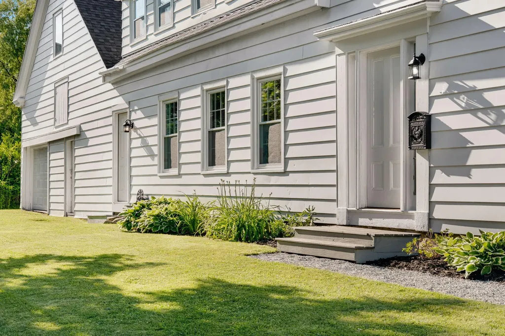 17 Green Street Thomaston ME 04861