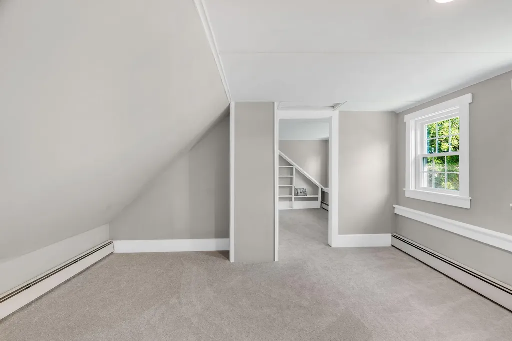 17 Green Street Thomaston ME 04861