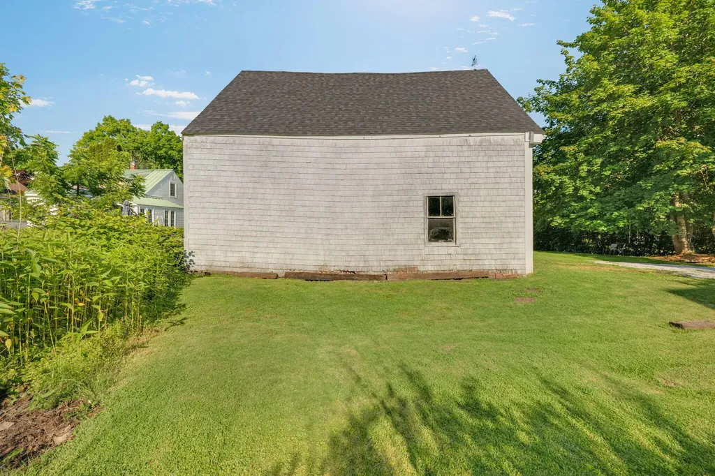 17 Green Street Thomaston ME 04861