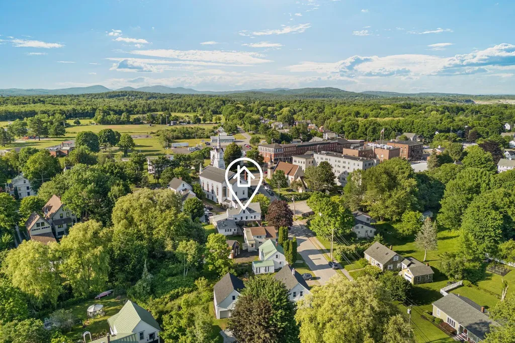 17 Green Street Thomaston ME 04861