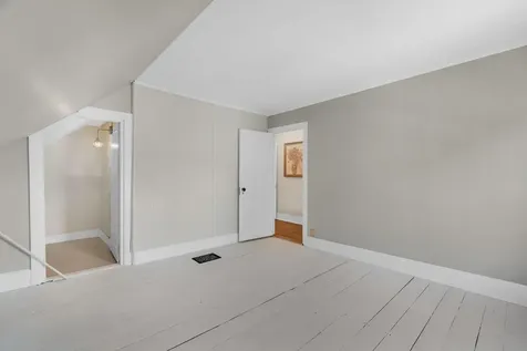 17 Green Street Thomaston ME 04861