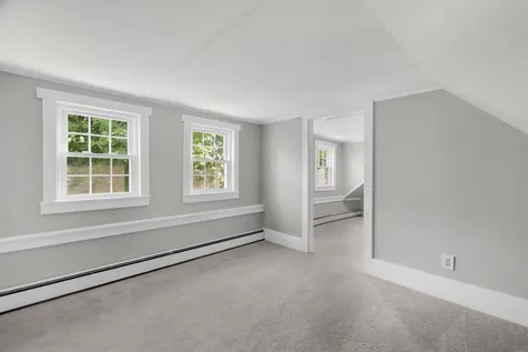 17 Green Street Thomaston ME 04861
