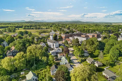 17 Green Street Thomaston ME 04861