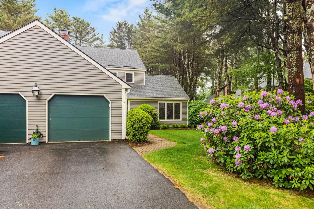 12 Foreside Common Falmouth ME 04105
