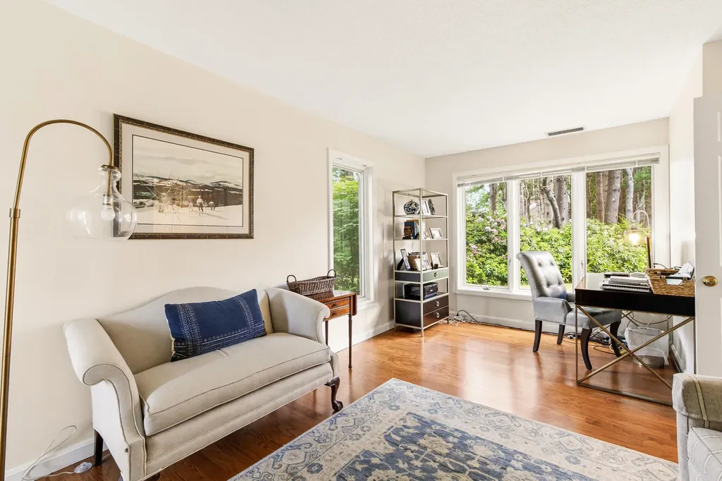 12 Foreside Common Falmouth ME 04105