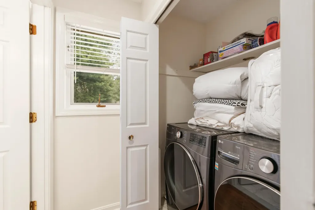 12 Foreside Common Falmouth ME 04105