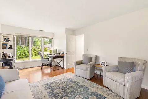 12 Foreside Common Falmouth ME 04105