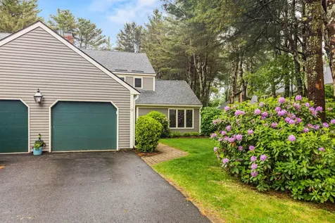 12 Foreside Common Falmouth ME 04105
