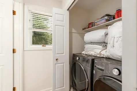 12 Foreside Common Falmouth ME 04105