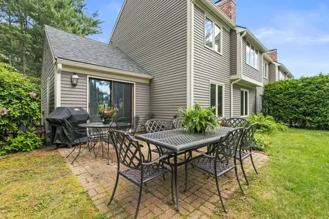 12 Foreside Common Falmouth ME 04105