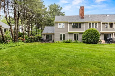 12 Foreside Common Falmouth ME 04105