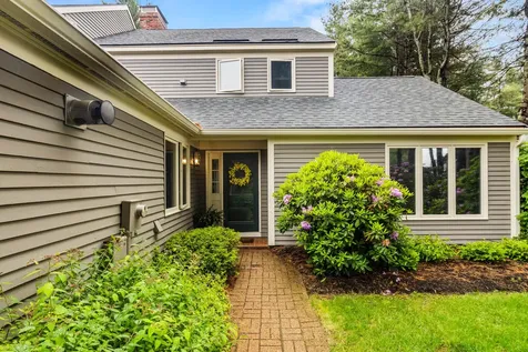 12 Foreside Common Falmouth ME 04105