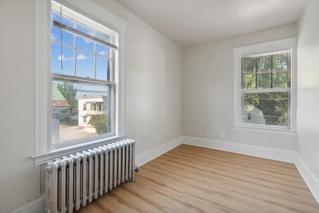 37 Union Street Lewiston ME 04240
