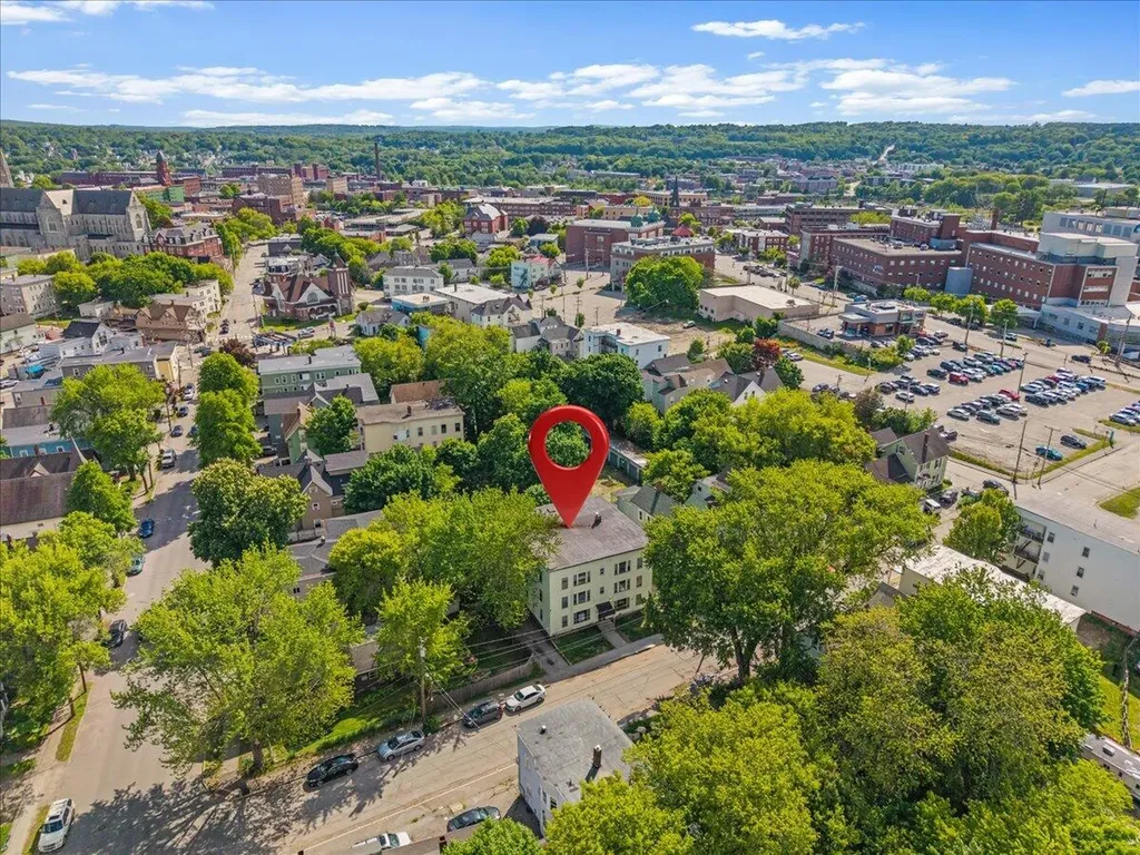 37 Union Street Lewiston ME 04240