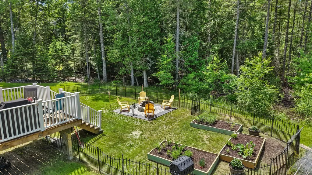 29 Merritt Drive Orono ME 04473