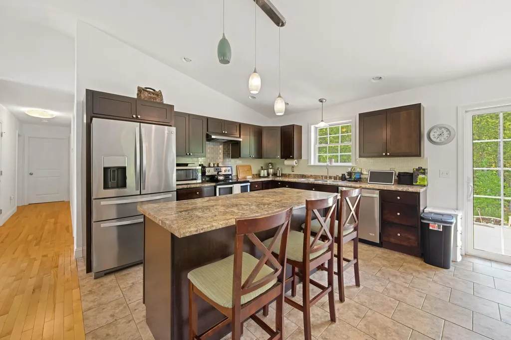 29 Merritt Drive Orono ME 04473