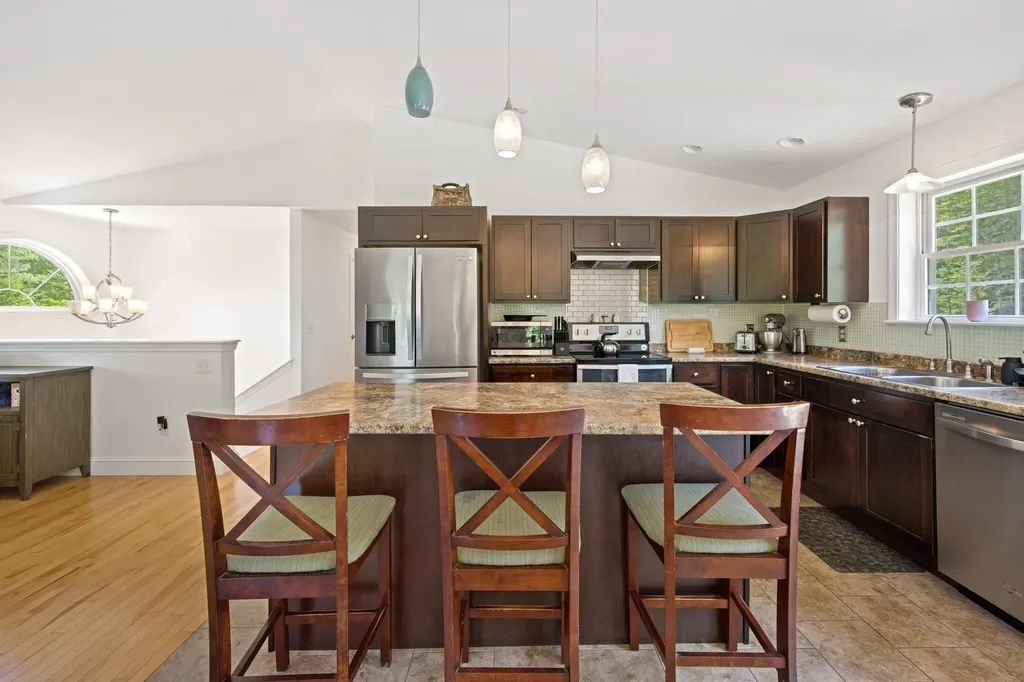 29 Merritt Drive Orono ME 04473