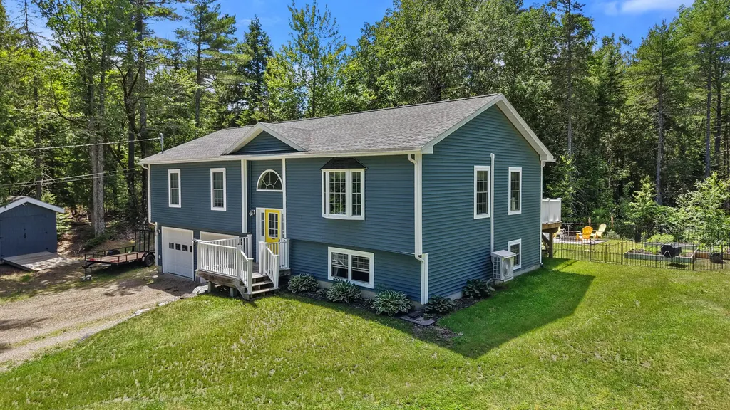 29 Merritt Drive Orono ME 04473