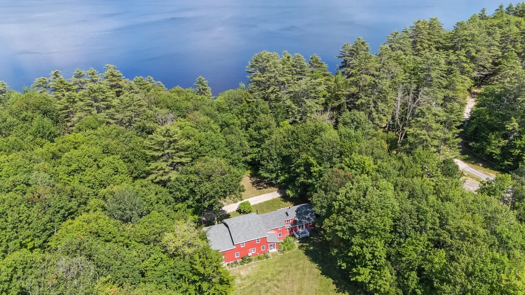 106 Fernald Road Poland ME 04274