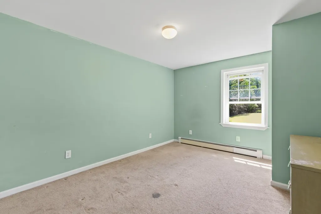 106 Fernald Road Poland ME 04274