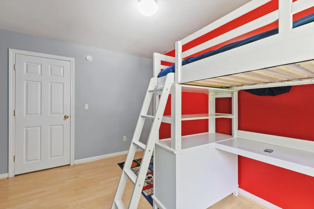 106 Fernald Road Poland ME 04274