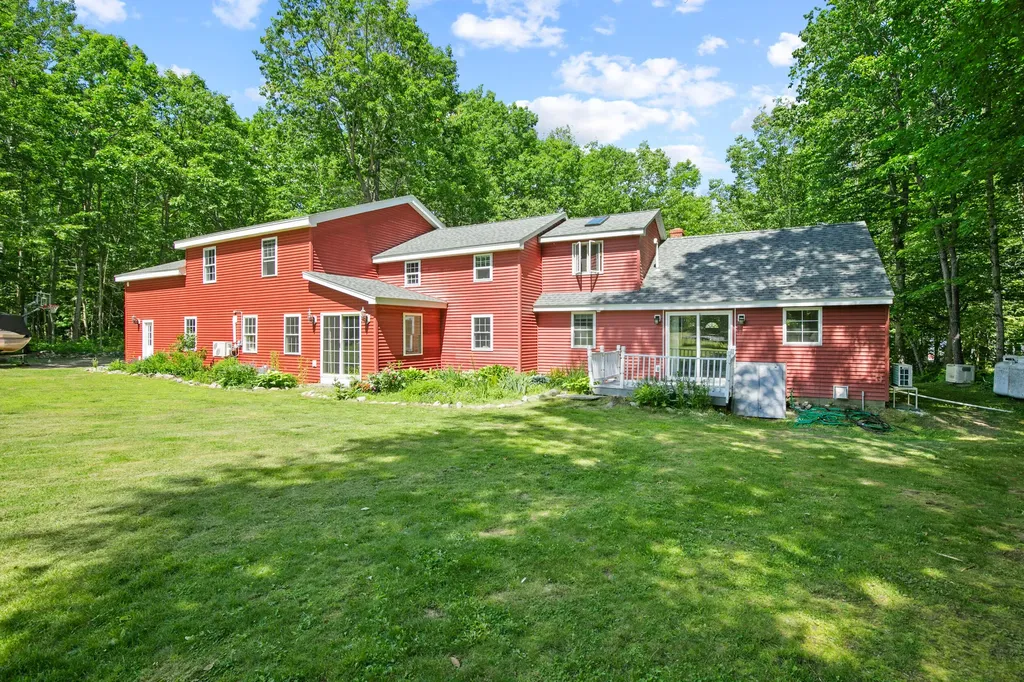 106 Fernald Road Poland ME 04274