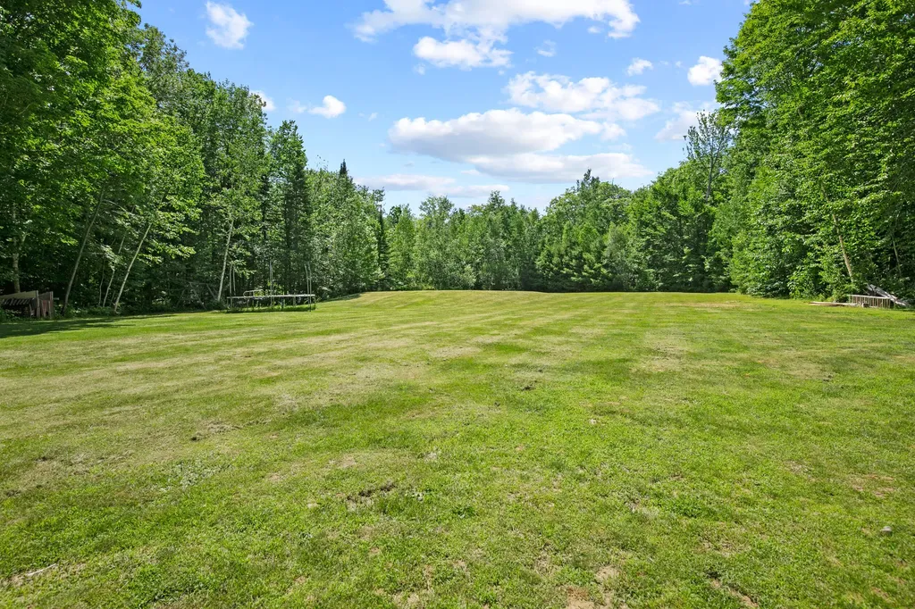 106 Fernald Road Poland ME 04274